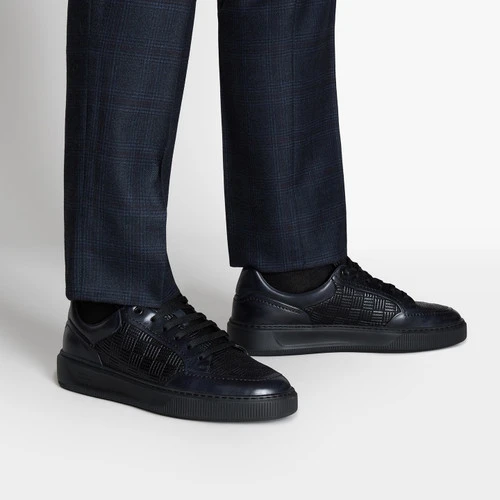 Baskets En Cuir De Veau Et D'agneau Noir Et Bleu Marine 4 Baskets En Cuir De Veau Et D'agneau Noir Et Bleu Marine – Image 4