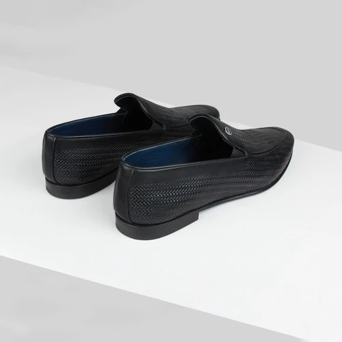 Loafers Noirs En Veau Souple Embossé, Effet Cuir Tressé 3 Loafers Noirs En Veau Souple Embossé, Effet Cuir Tressé – Image 3