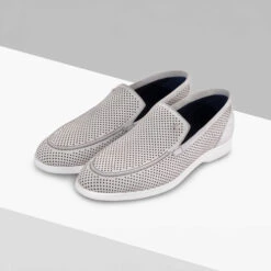 Loafers Gris Clair En Veau Velours Perforé Et Veau Velours Souple 6 Loafers Gris Clair En Veau Velours Perforé Et Veau Velours Souple -Zilli Boutique 6c9bd94402ba81d9a720c50d95ec96c0a4f8c8d6 H0090AM1003VRUL01 N112 2 62290.1744381043