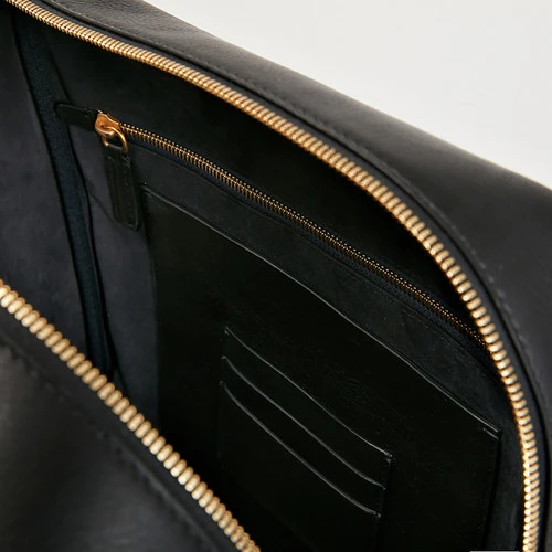 Sac à Dos D'affaires Contemporain, Ouverture à Rabat 7 Sac à Dos D'affaires Contemporain, Ouverture à Rabat – Image 7