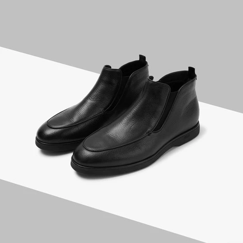 Bottes En Peau De Daim Noire, Détails En Crocodile 3 Bottes En Peau De Daim Noire, Détails En Crocodile – Image 3