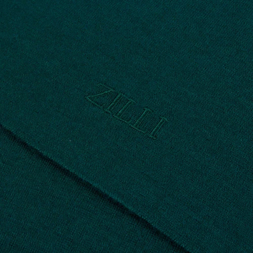 Echarpe En Maille Vert Pin, Broderie ZILLI 2 Echarpe En Maille Vert Pin, Broderie ZILLI – Image 2