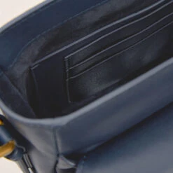 Porte-documents Bleu Marine, "ZILLI Contemporary Business" 13 Porte-documents Bleu Marine, "ZILLI Contemporary Business" -Zilli Boutique d0353099847c40d5eba4dbccffc090d10be9d714 G0010AM1015VCON30N002 7 55298.1744381055